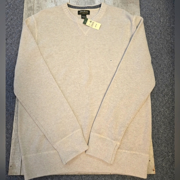 Eddie Bauer Other - NWT MEN'S EDDIE BAUER CREAM SWEATER. SIZE XL.